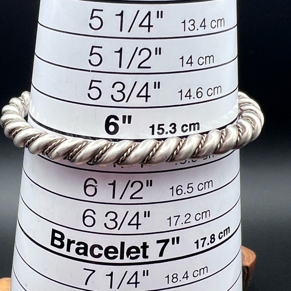 Vintage Native American Sterling Silver Twist Rope Cuff - Picture 3 of 9